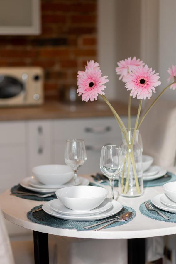Warsaw Pruszkow Park View Comfortable Apartments By Noclegi Renters المظهر الخارجي الصورة
